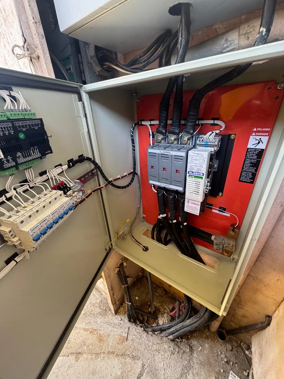 Tablero de transferencia para sistema de generación eléctrica